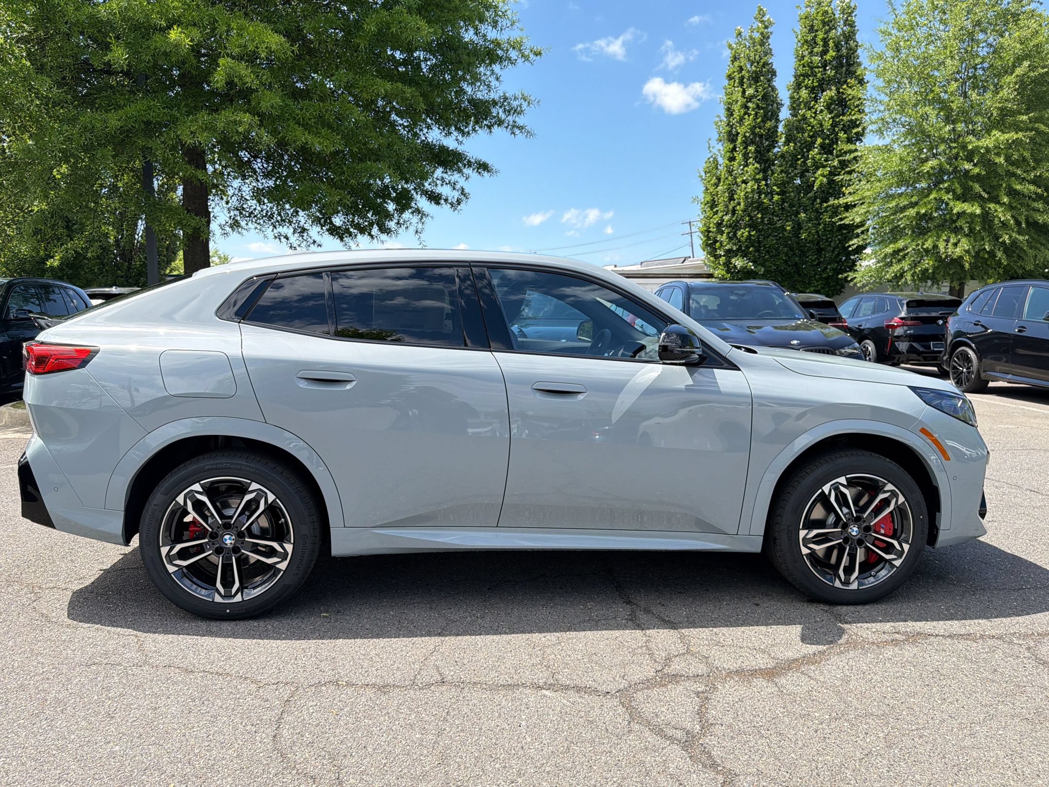 Used 2026 BMW X2 xDrive28i w/ Technology Package AWD/4WD image 8