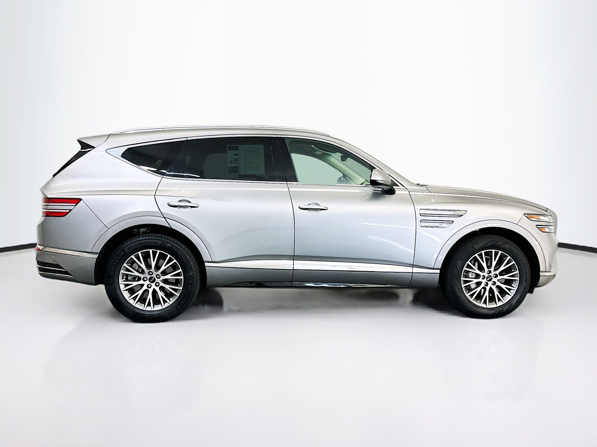 Used 2025 Genesis GV80 2.5T Standard AWD/4WD image 10