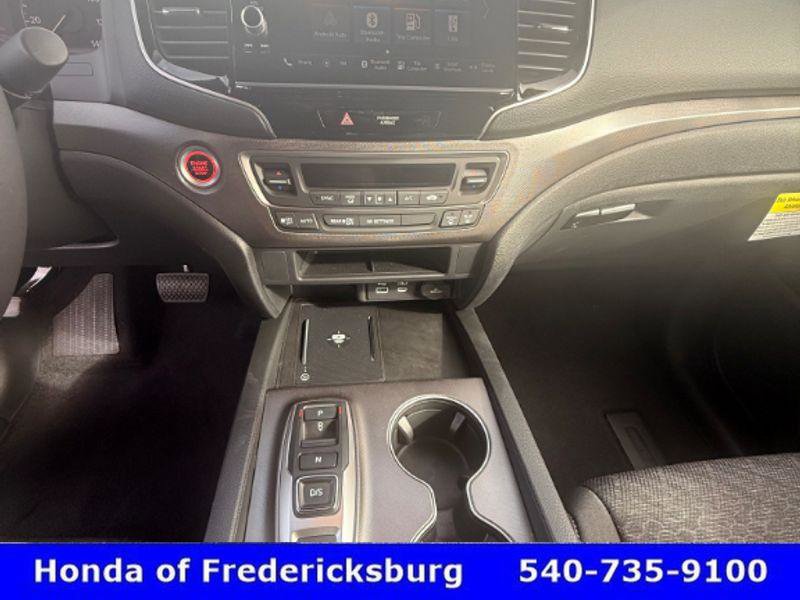 Certified 2025 Honda Ridgeline Sport image 26
