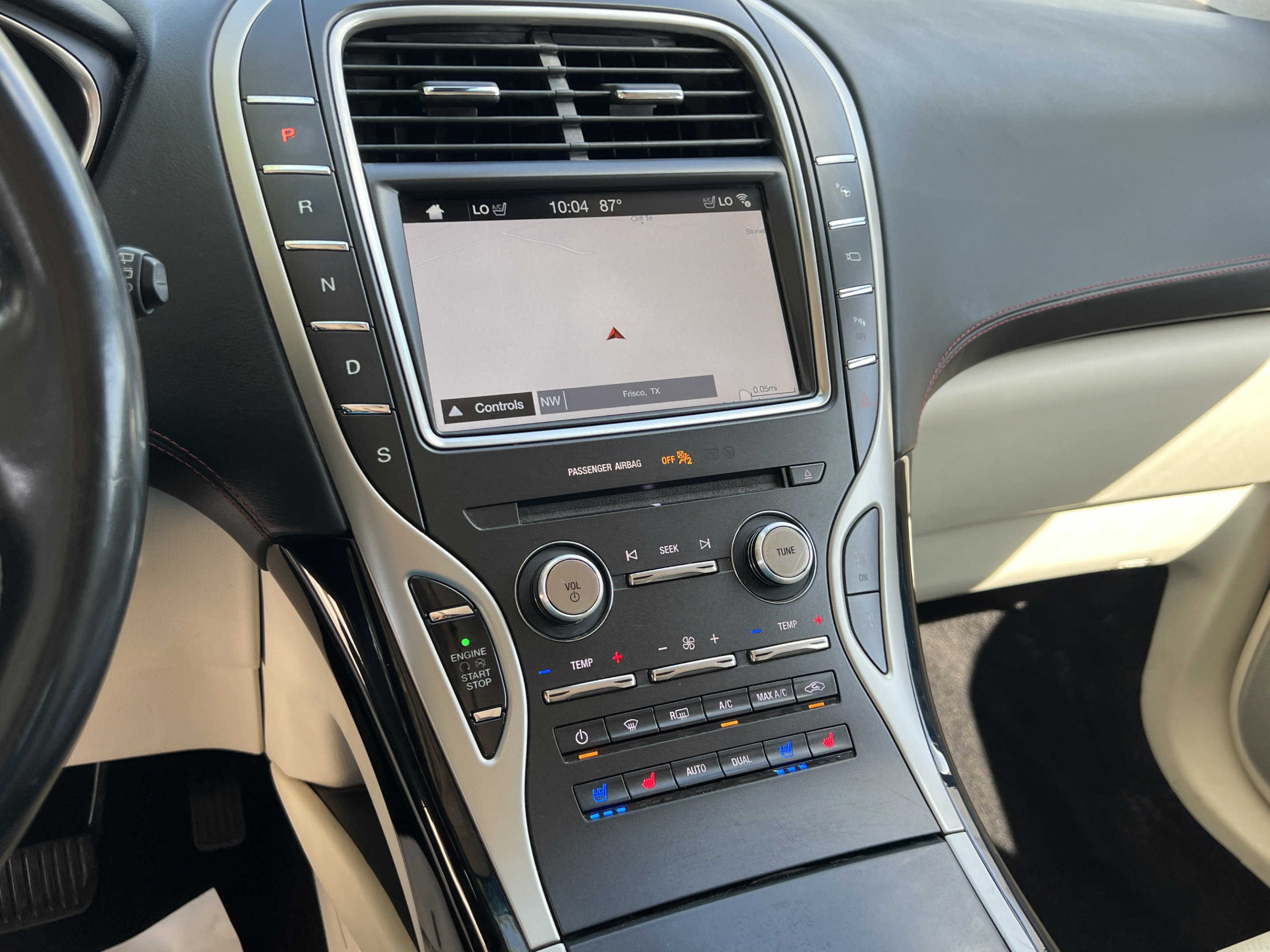 Used 2017 Lincoln MKX Black Label w/ Driver Assistance Package AWD/4WD image 17