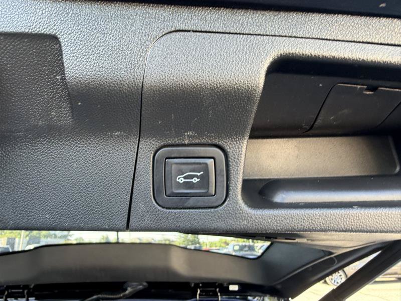 Used 2018 GMC Acadia SLT AWD/4WD image 19