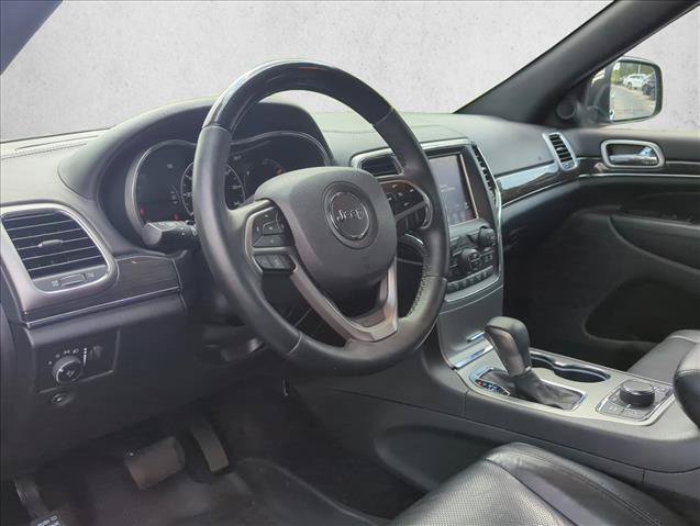Used 2018 Jeep Grand Cherokee Overland AWD/4WD image 9