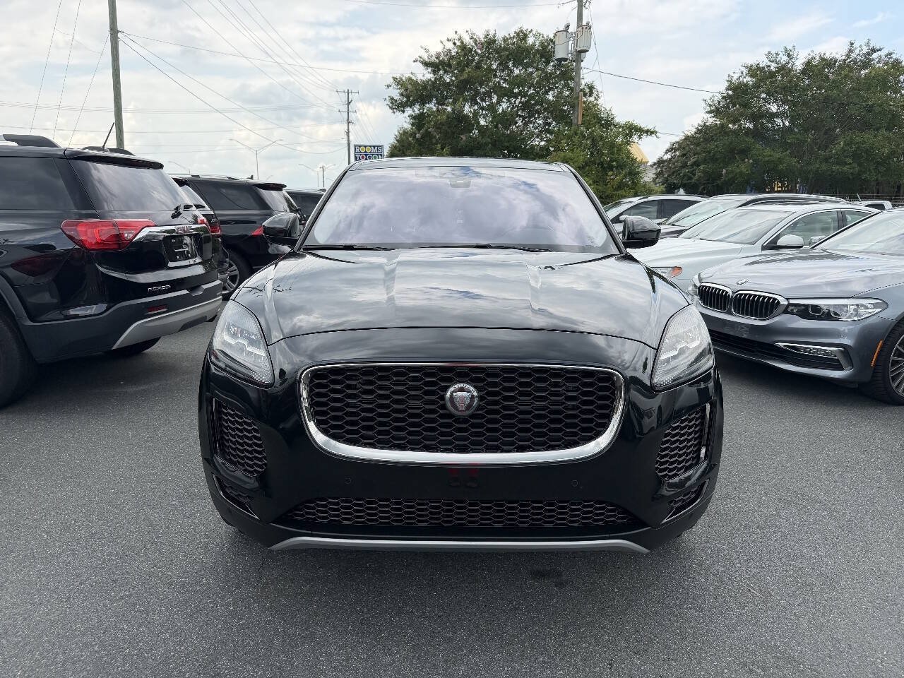 Used 2018 Jaguar E-PACE SE AWD/4WD image 2