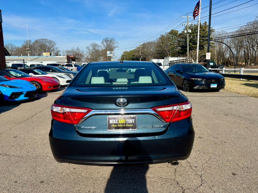 Used 2015 Toyota Camry XLE FWD image 7