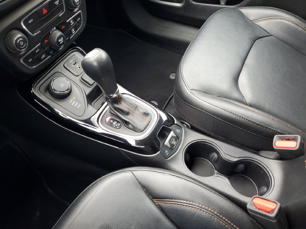 Used 2019 Jeep Compass Limited AWD/4WD image 32