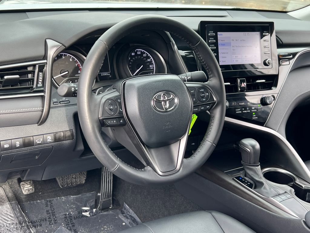 Used 2024 Toyota Camry SE image 18