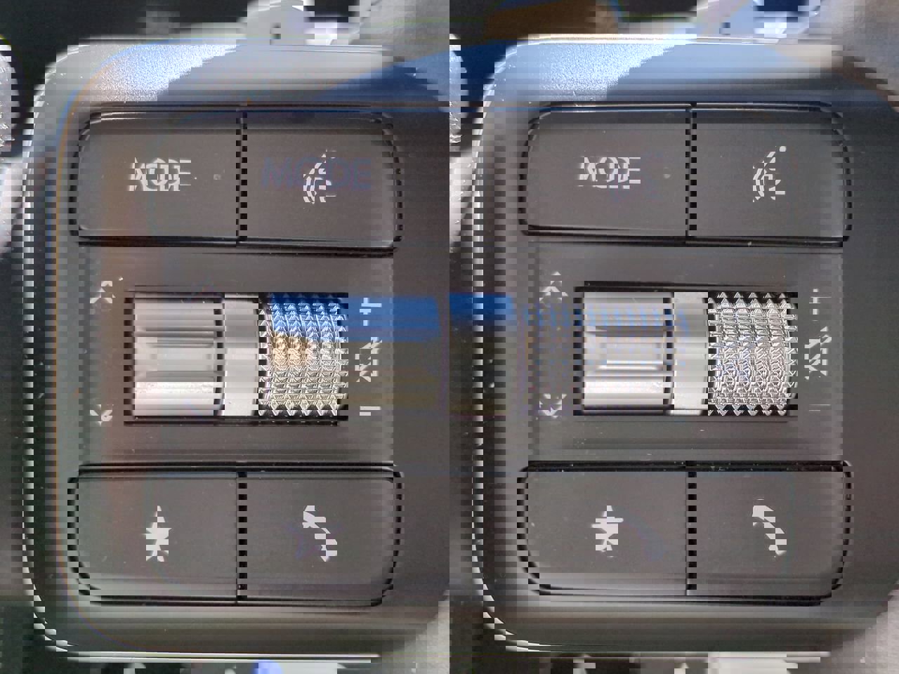 Used 2024 Hyundai Santa Fe Limited image 26