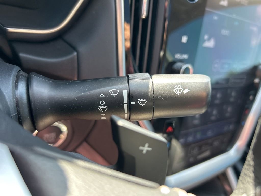 Used 2025 Subaru Legacy Limited w/ Popular Package #3 image 32