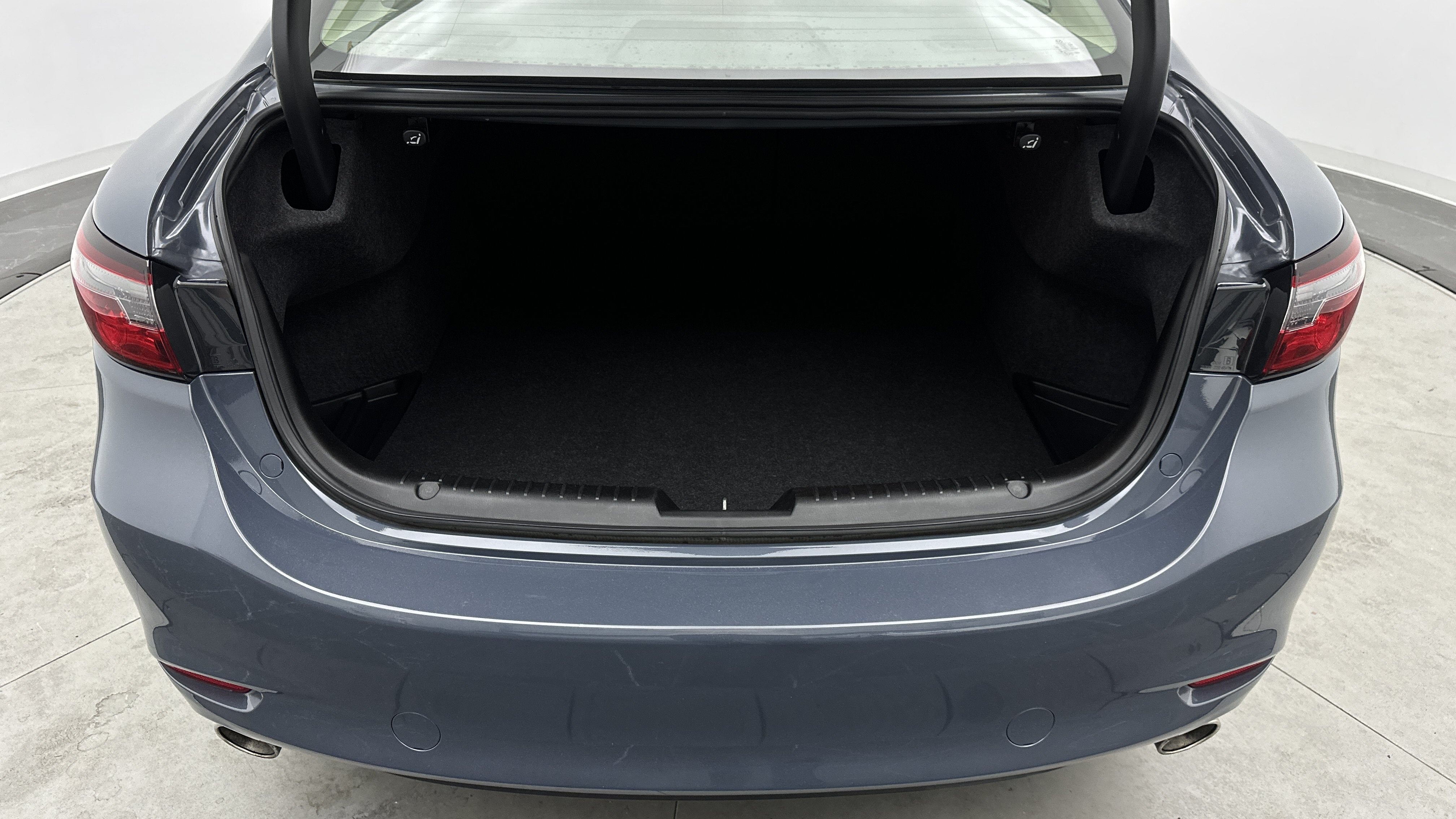 Used 2021 MAZDA MAZDA6 Carbon Edition FWD image 29