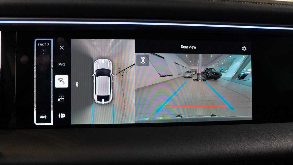 New 2024 Porsche Macan 4 Electric image 24