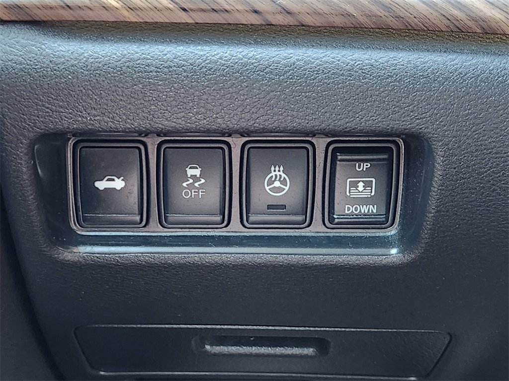 Used 2016 Nissan Maxima Platinum image 22