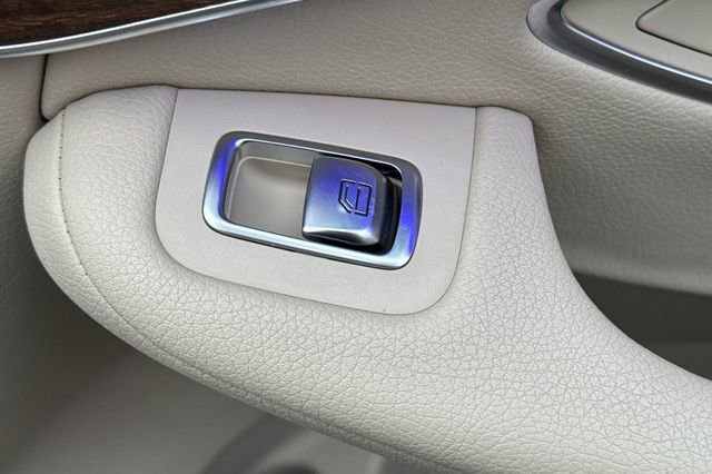 Used 2022 Mercedes-Benz GLC 300 image 22