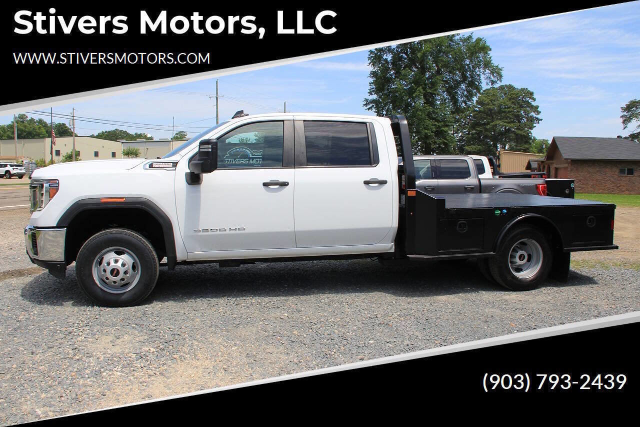 Used 2021 GMC Sierra 3500 4x4 Crew Cab w/ Convenience Package image 1