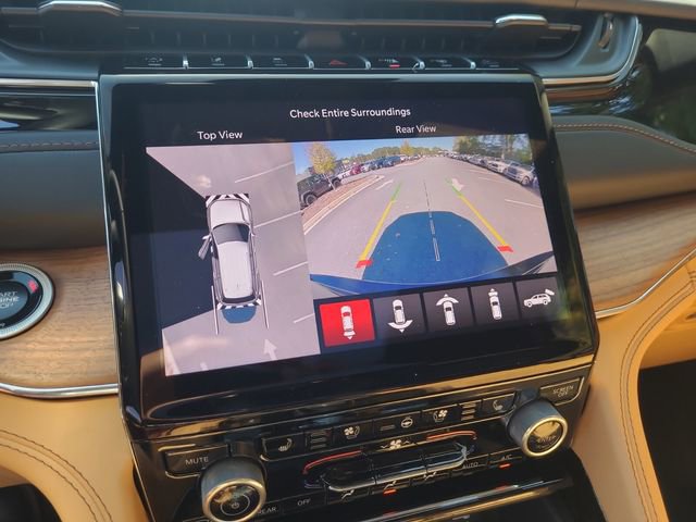 New 2025 Jeep Grand Cherokee Summit AWD/4WD image 14