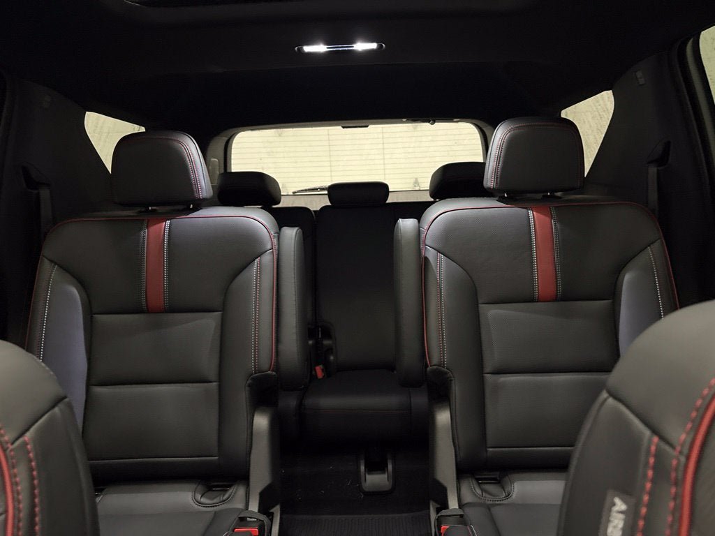 New 2027 Chevrolet Traverse RS w/ LPO, Floor Liner Package AWD/4WD image 30