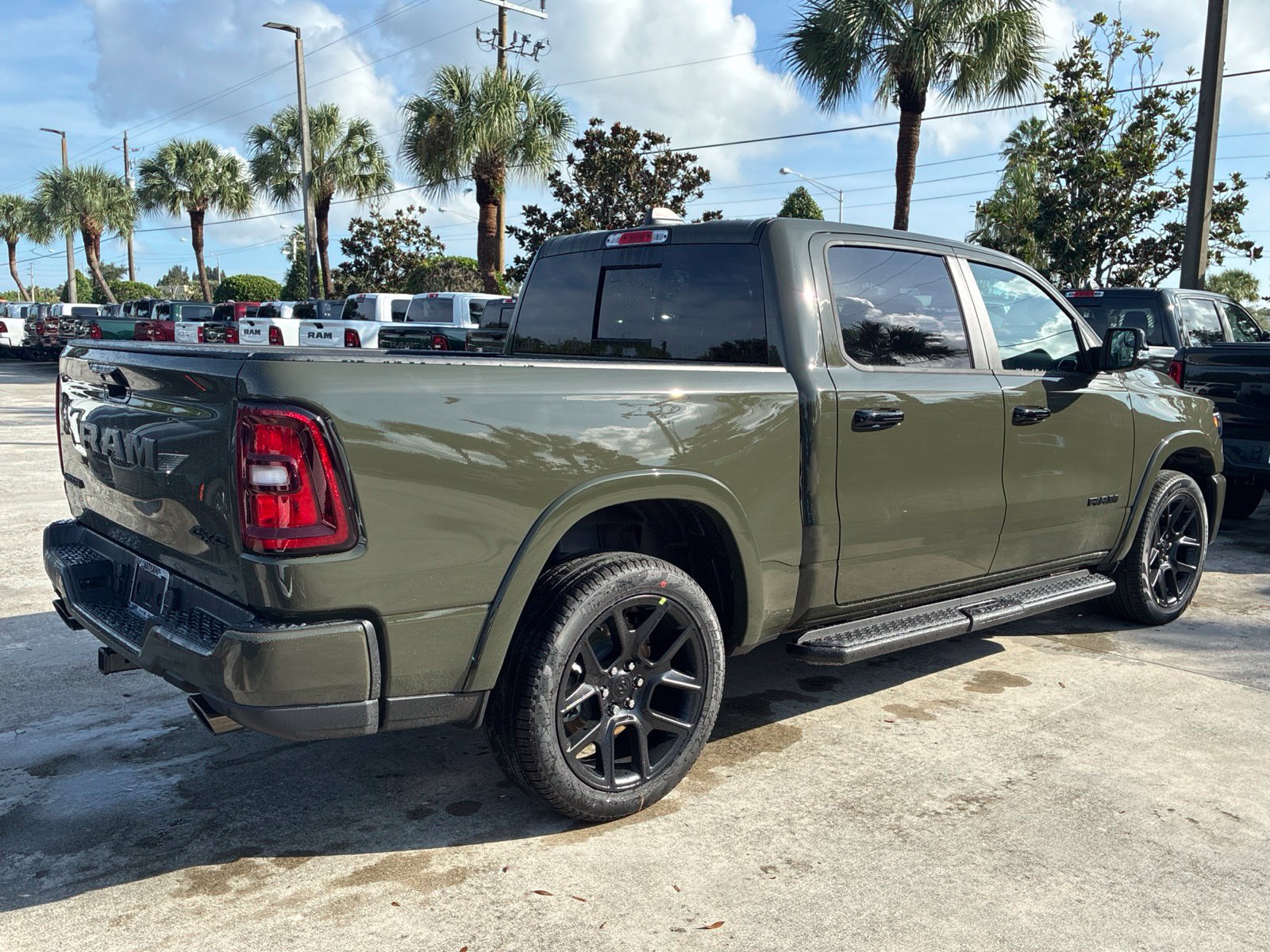 New 2027 RAM 1500 Laramie AWD/4WD image 5