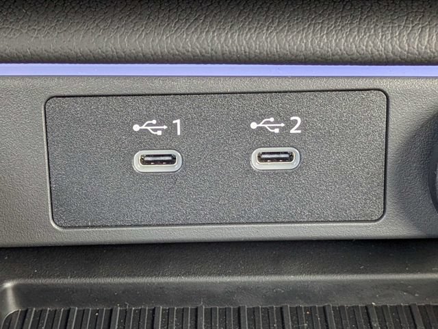 New 2026 Nissan Sentra SR w/ SR Premium Package FWD image 23