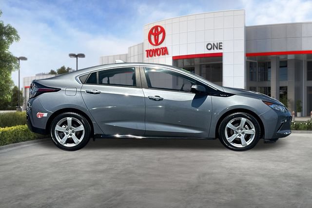 Used 2018 Chevrolet Volt LT w/ Comfort Package FWD image 3