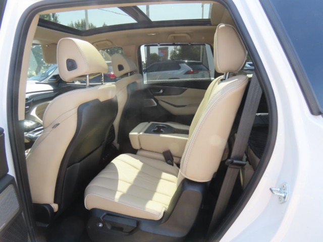 Used 2025 Acura MDX w/ Advance Package AWD/4WD image 19