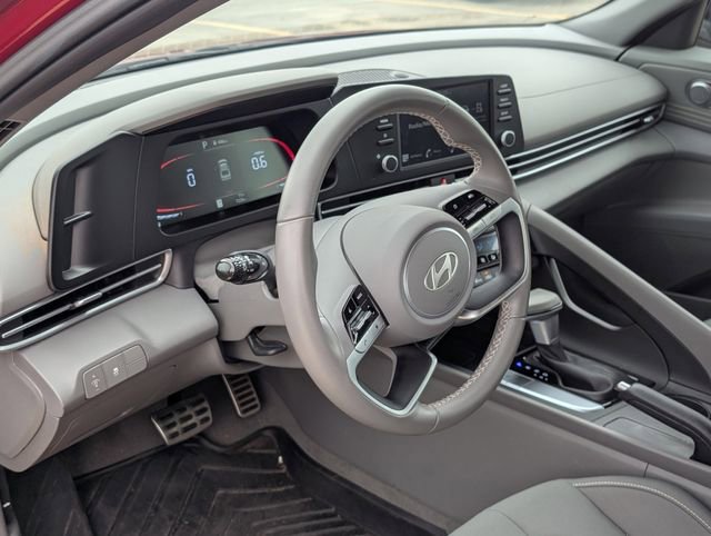 Certified 2025 Hyundai Elantra Sport image 11