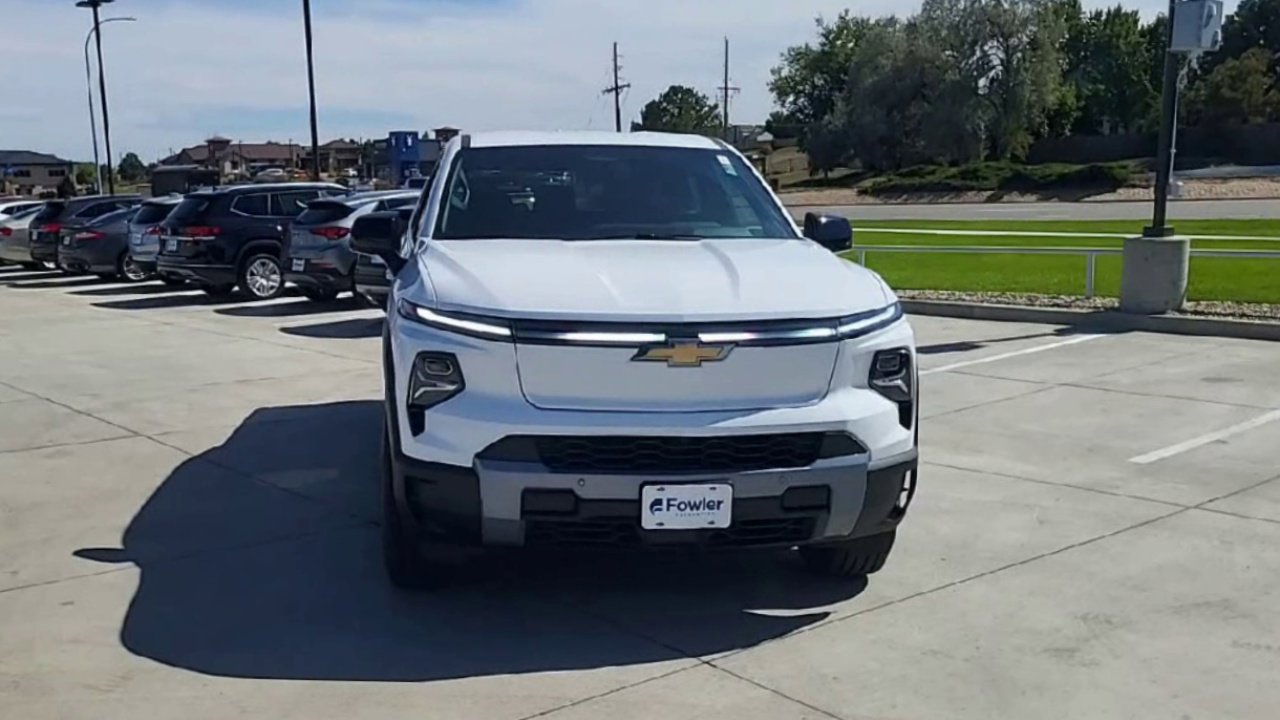 New 2026 Chevrolet Silverado EV LT image 42