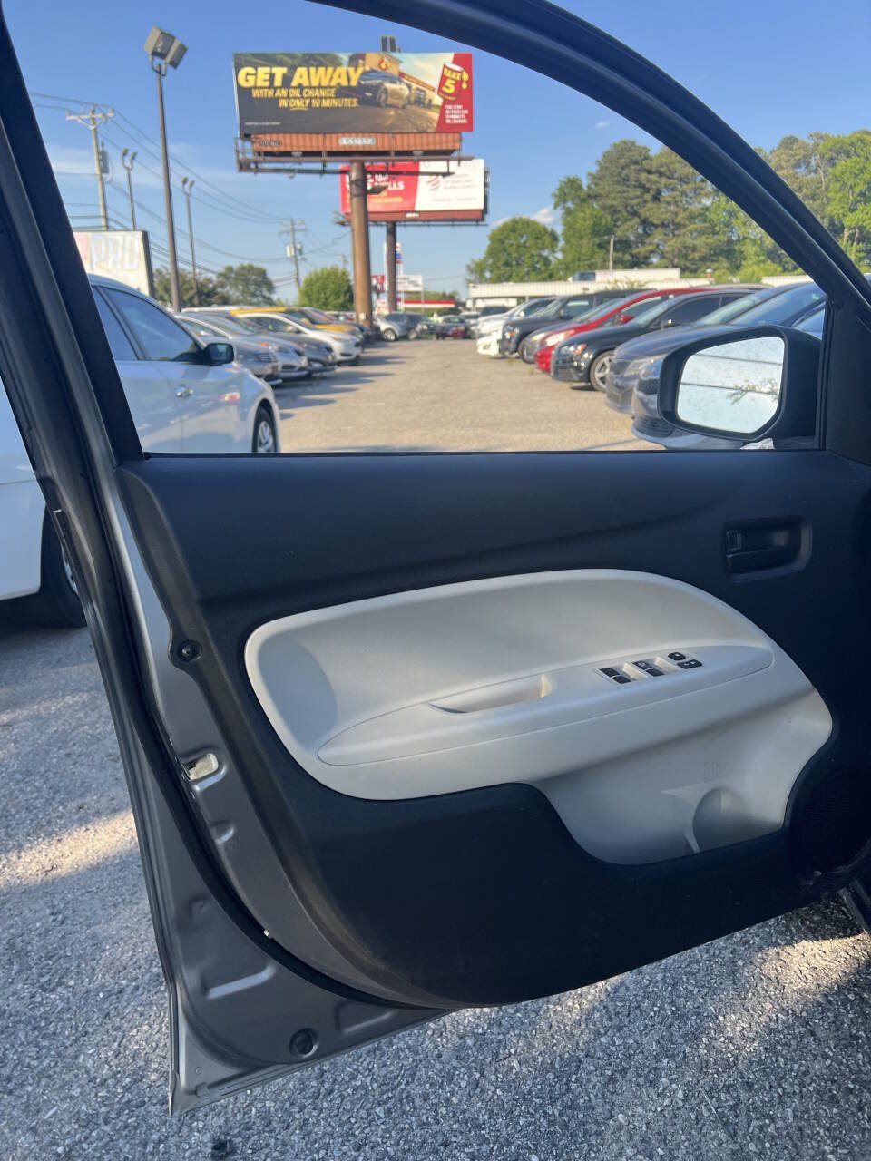 Used 2017 Mitsubishi Mirage G4 ES FWD image 9