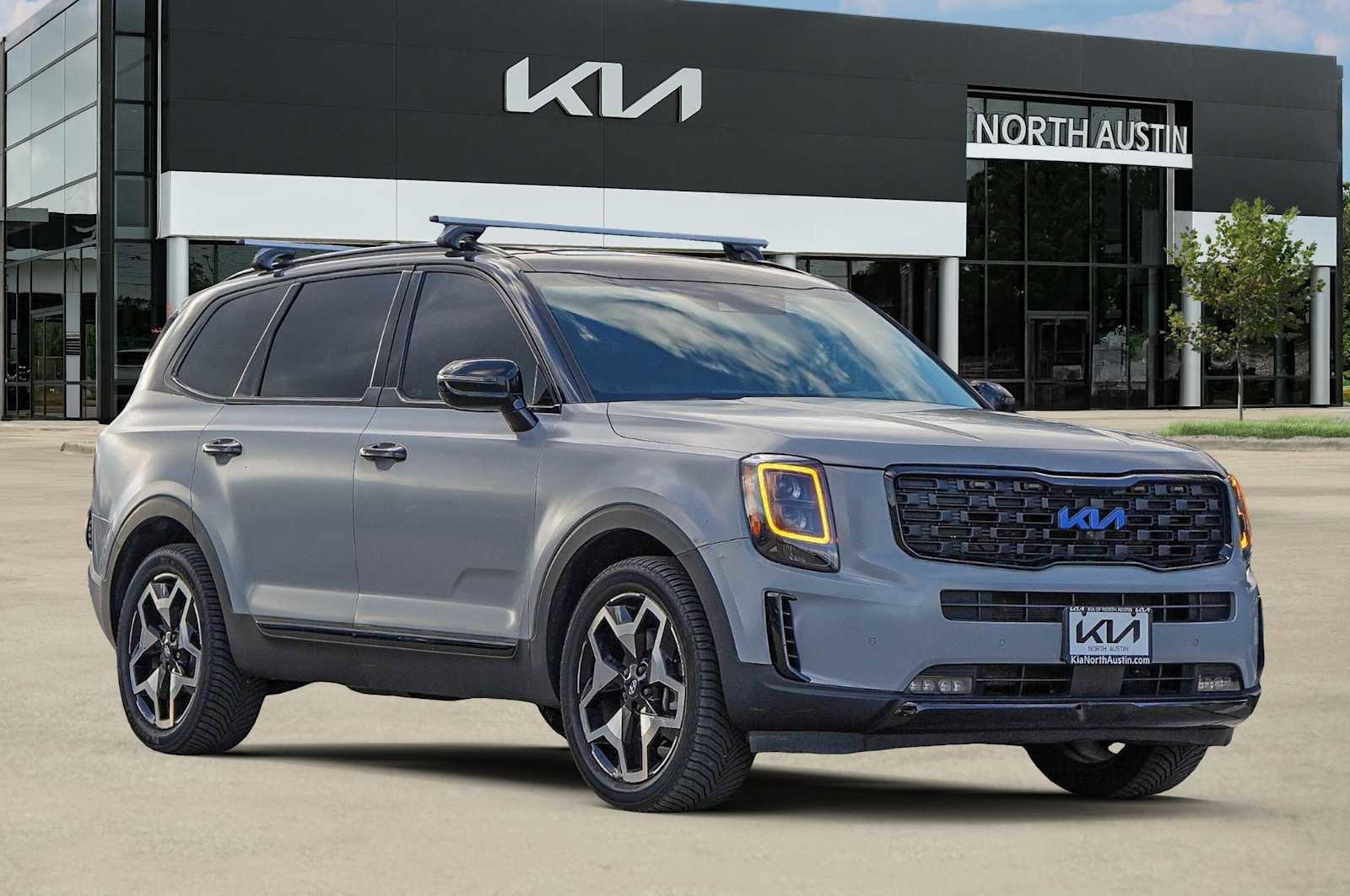 Certified 2022 Kia Telluride SX w/ SX Prestige Package image 8