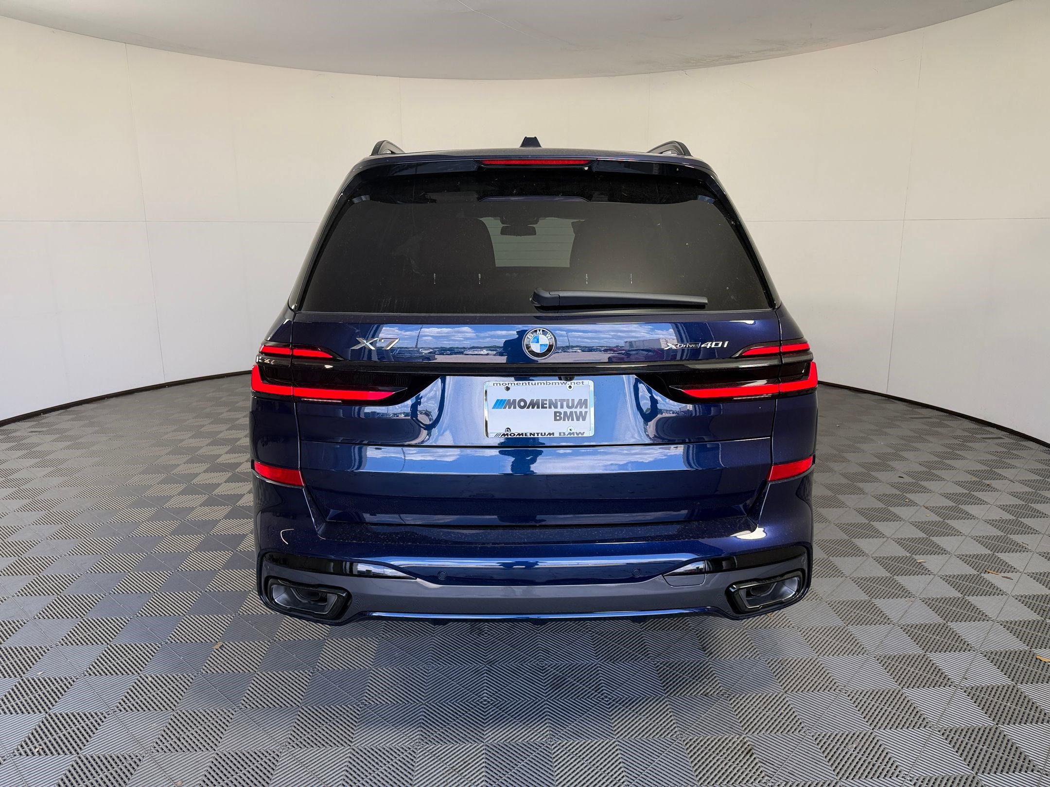 New 2026 BMW X7 xDrive40i w/ Executive Package image 10