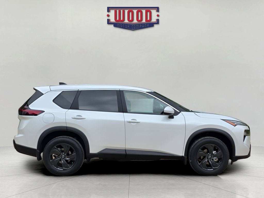 New 2026 Nissan Rogue SV AWD/4WD image 2