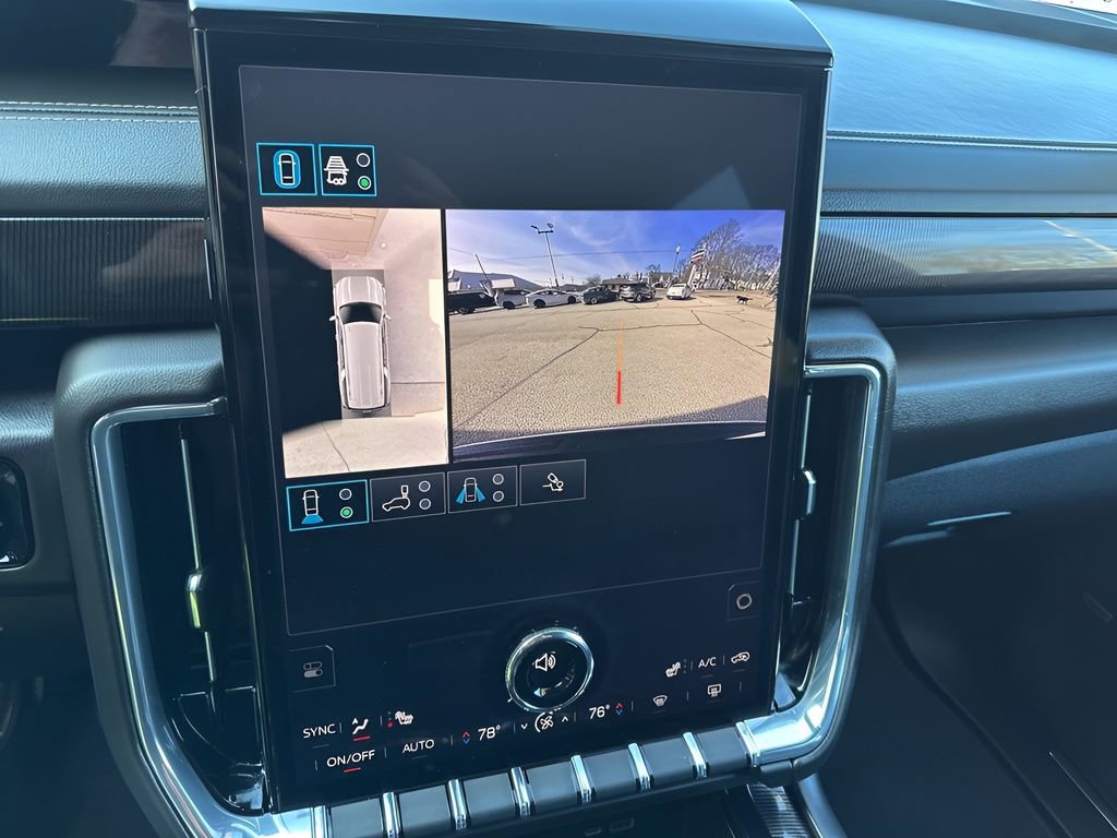 Used 2025 GMC Yukon XL Elevation w/ LPO, Elevation Black Package AWD/4WD image 23