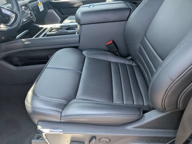 New 2026 Ford F250 Platinum AWD/4WD image 24