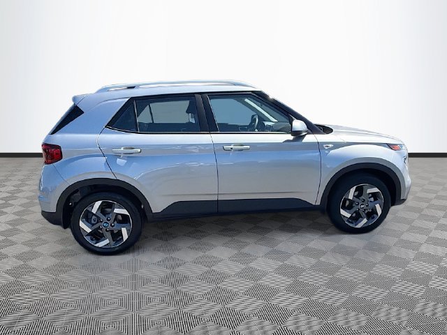 New 2026 Hyundai Venue SEL FWD image 8