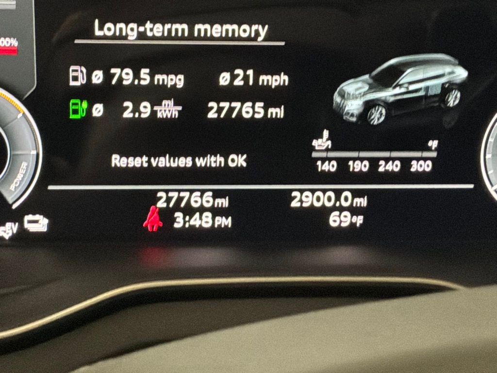 Used 2023 Audi Q5 e Premium w/ Convenience Package image 14