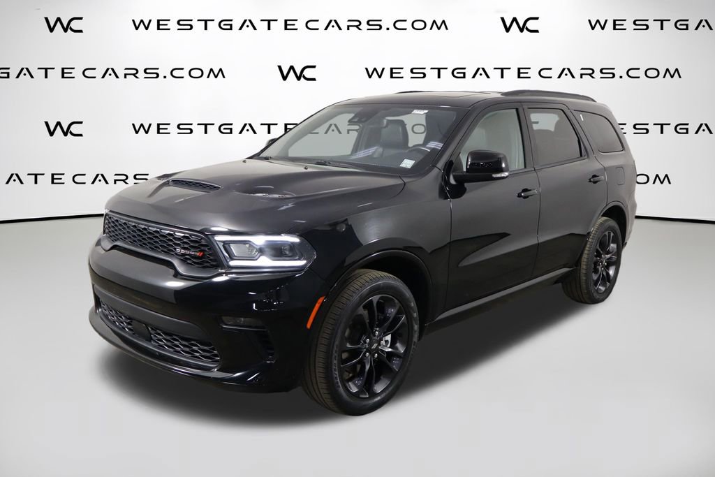 Used 2023 Dodge Durango GT image 1