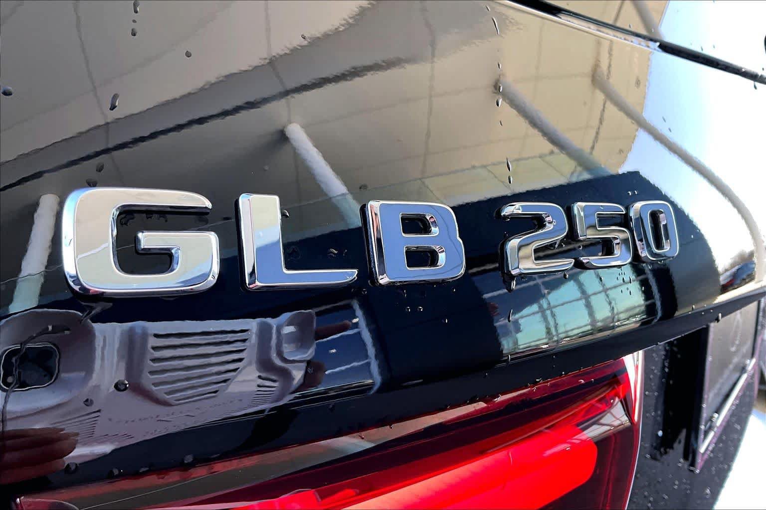New 2026 Mercedes-Benz GLB 250 image 15