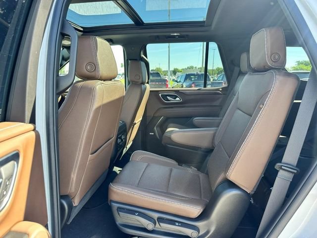 Used 2024 Chevrolet Tahoe High Country AWD/4WD image 10