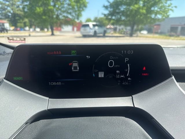 Used 2025 Toyota Prius Plug-In Hybrid w/ Limited Premium Package FWD image 28