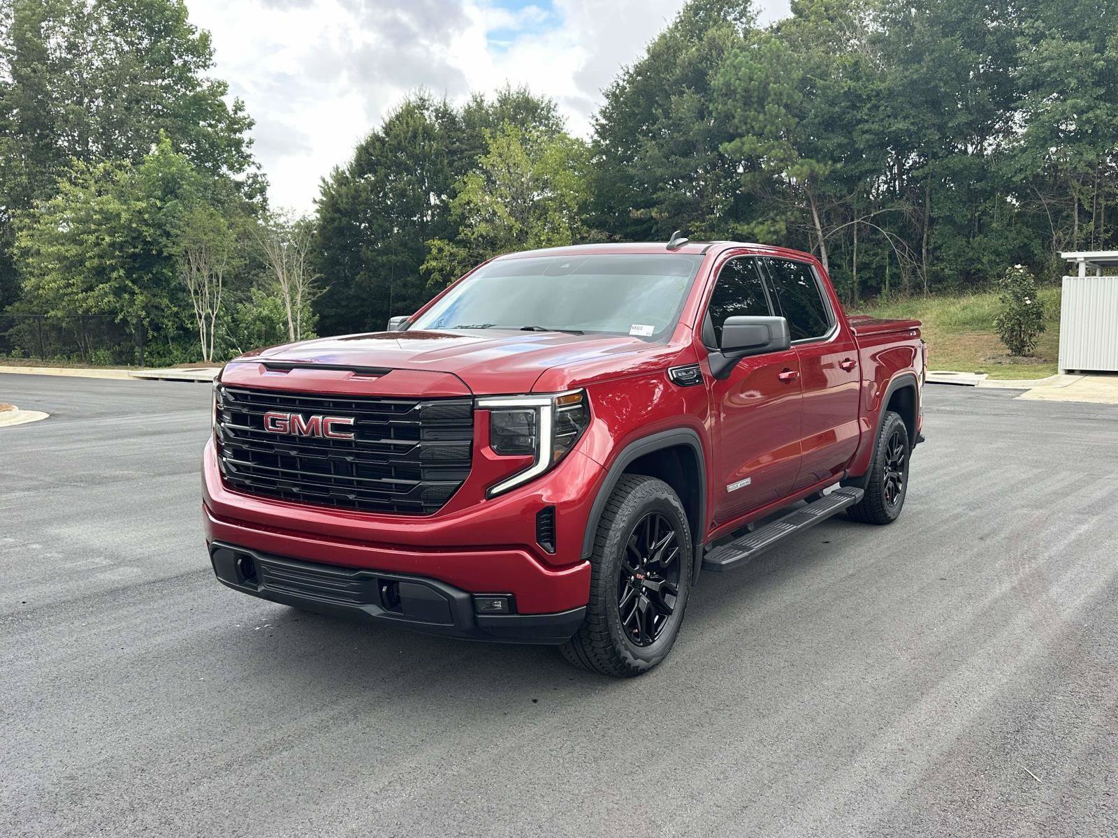 Used 2024 GMC Sierra 1500 Elevation w/ X31 Off-Road Package AWD/4WD image 3