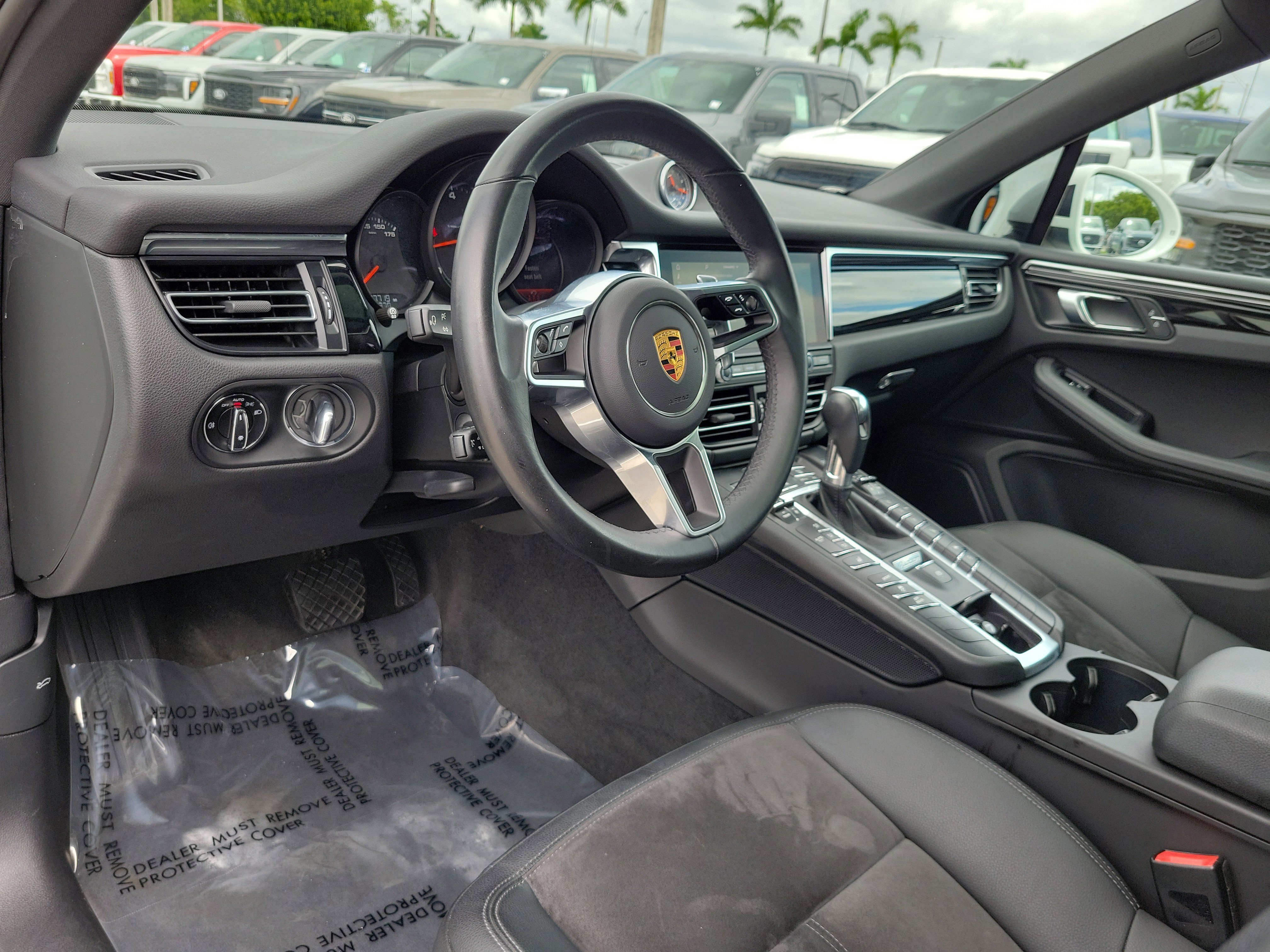 Used 2021 Porsche Macan AWD/4WD image 13