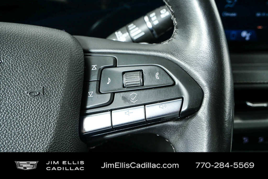 Used 2024 Cadillac XT4 Premium Luxury image 11