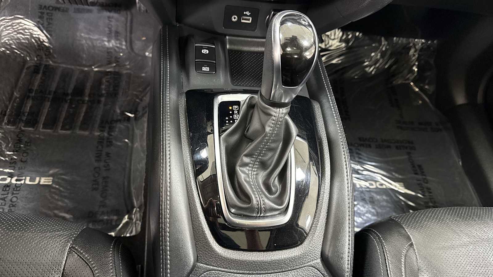 Used 2020 Nissan Rogue SL w/ Premium Package image 22