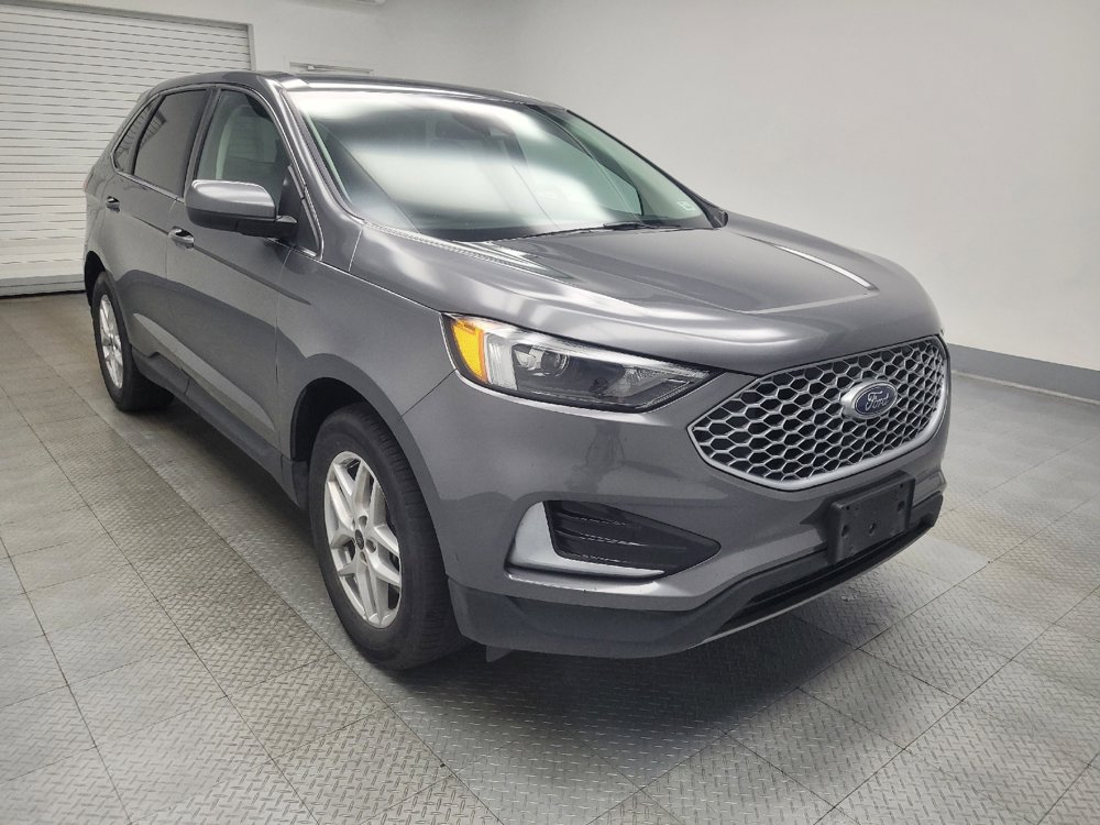 Used 2023 Ford Edge SEL image 13