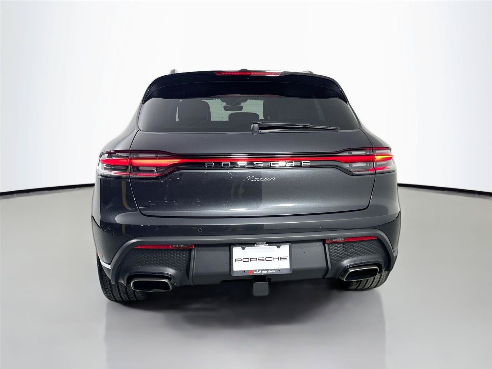 Certified 2026 Porsche Macan Turbo AWD/4WD image 6