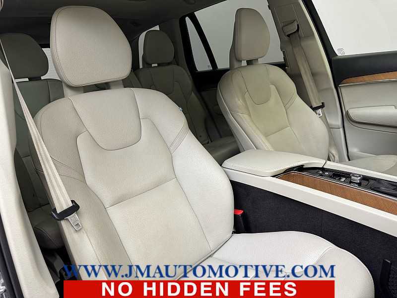 Used 2021 Volvo XC90 T6 Momentum image 23