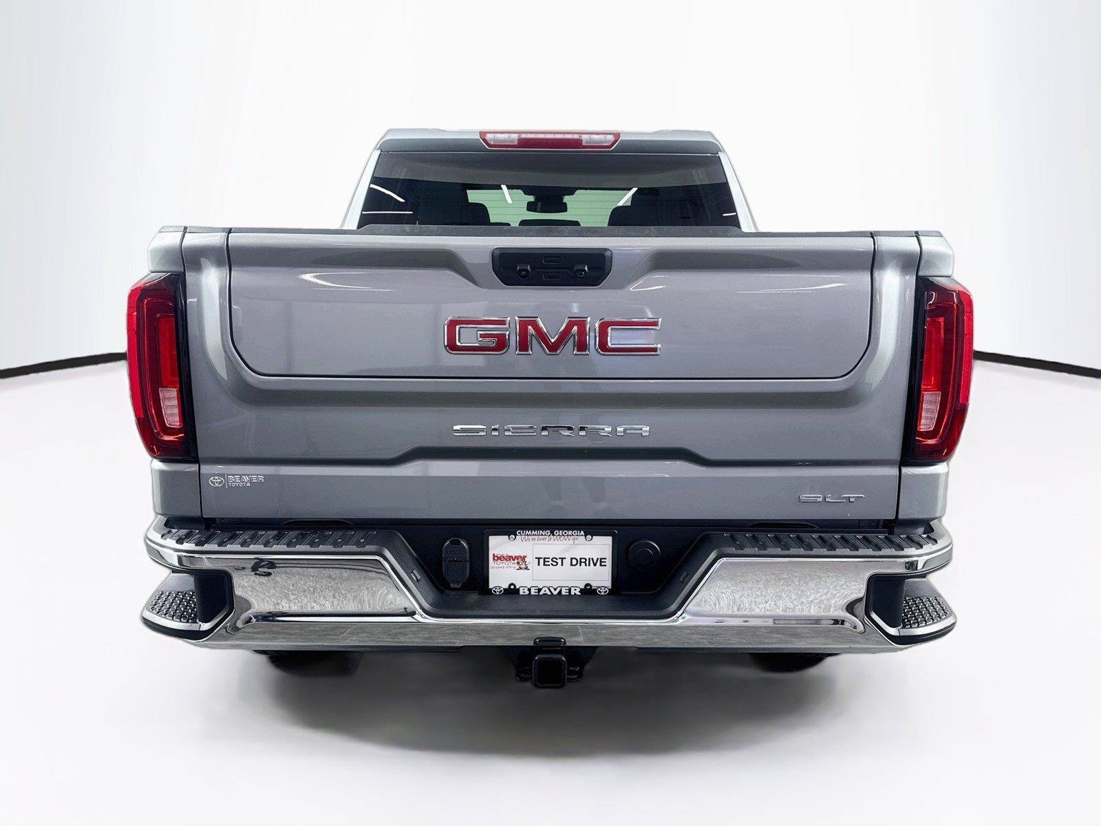 Used 2025 GMC Sierra 1500 SLT AWD/4WD image 12