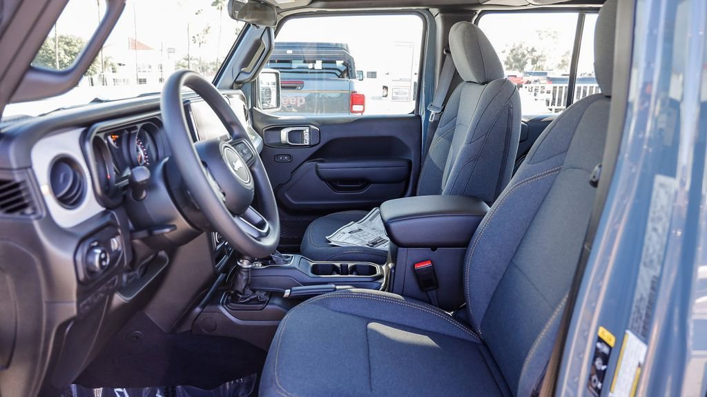 New 2026 Jeep Gladiator Sport image 19