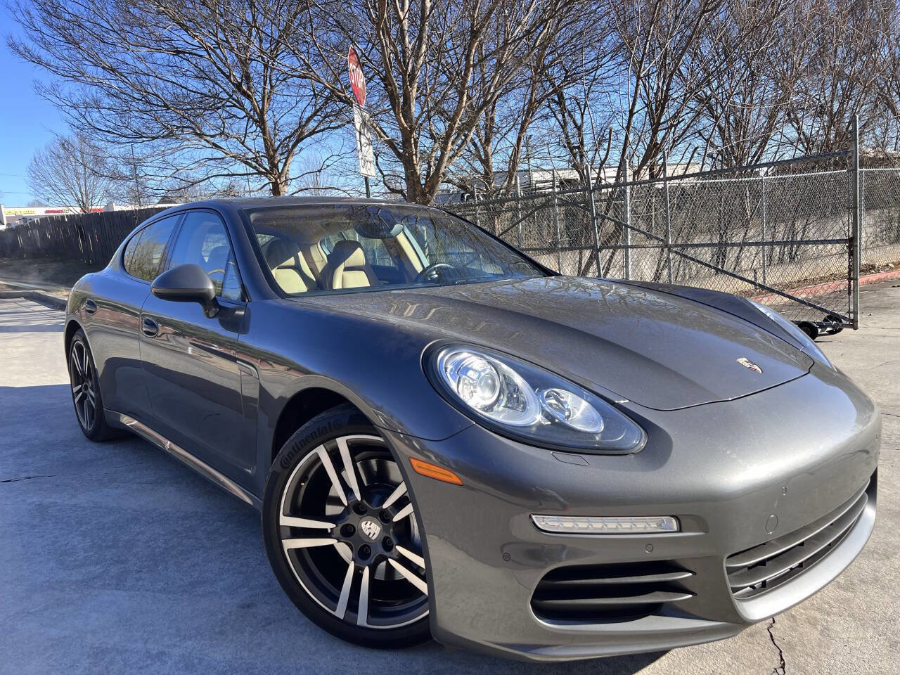 Used 2016 Porsche Panamera Edition w/ Premium Package Plus image 2