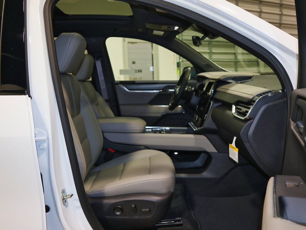 New 2026 GMC Acadia Elevation w/ Black Edition image 30