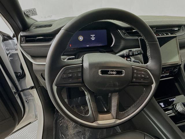 New 2025 Jeep Grand Cherokee Limited image 11