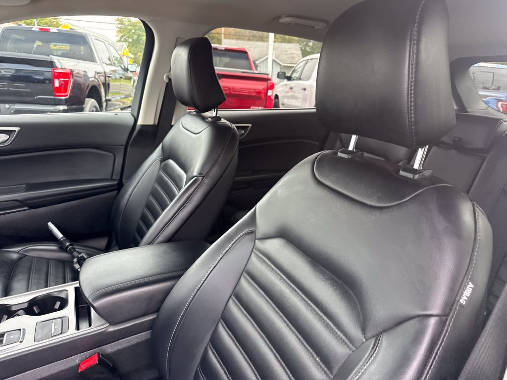 Used 2024 Ford Edge SEL w/ Convenience Package AWD/4WD image 24